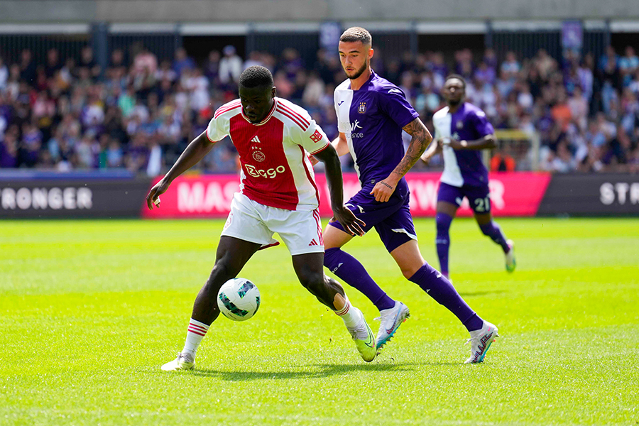 22-07-2023: Sport: Anderlecht v Ajax ANDERLECHT, BELGIUM - JULY 22: players  of RSC Anderlecht celebrate the own goal from Olivier Aertssen (AFC AJAX  Stock Photo - Alamy